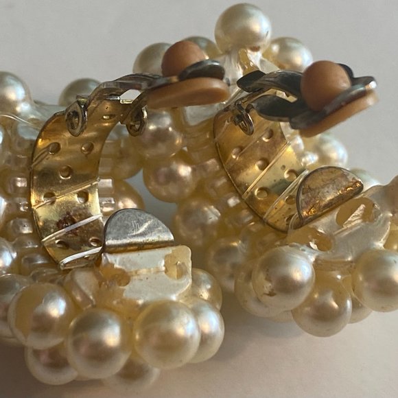 Carolee Lux Signed Vintage Faux Pearl Gold Tone Necklace w/ Clip Hoop Earrings - Picture 9 of 11